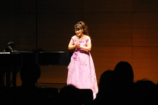 ソプラノ歌手 中江早希さん - 一曲の中でも様々な表情を見せてくれました。